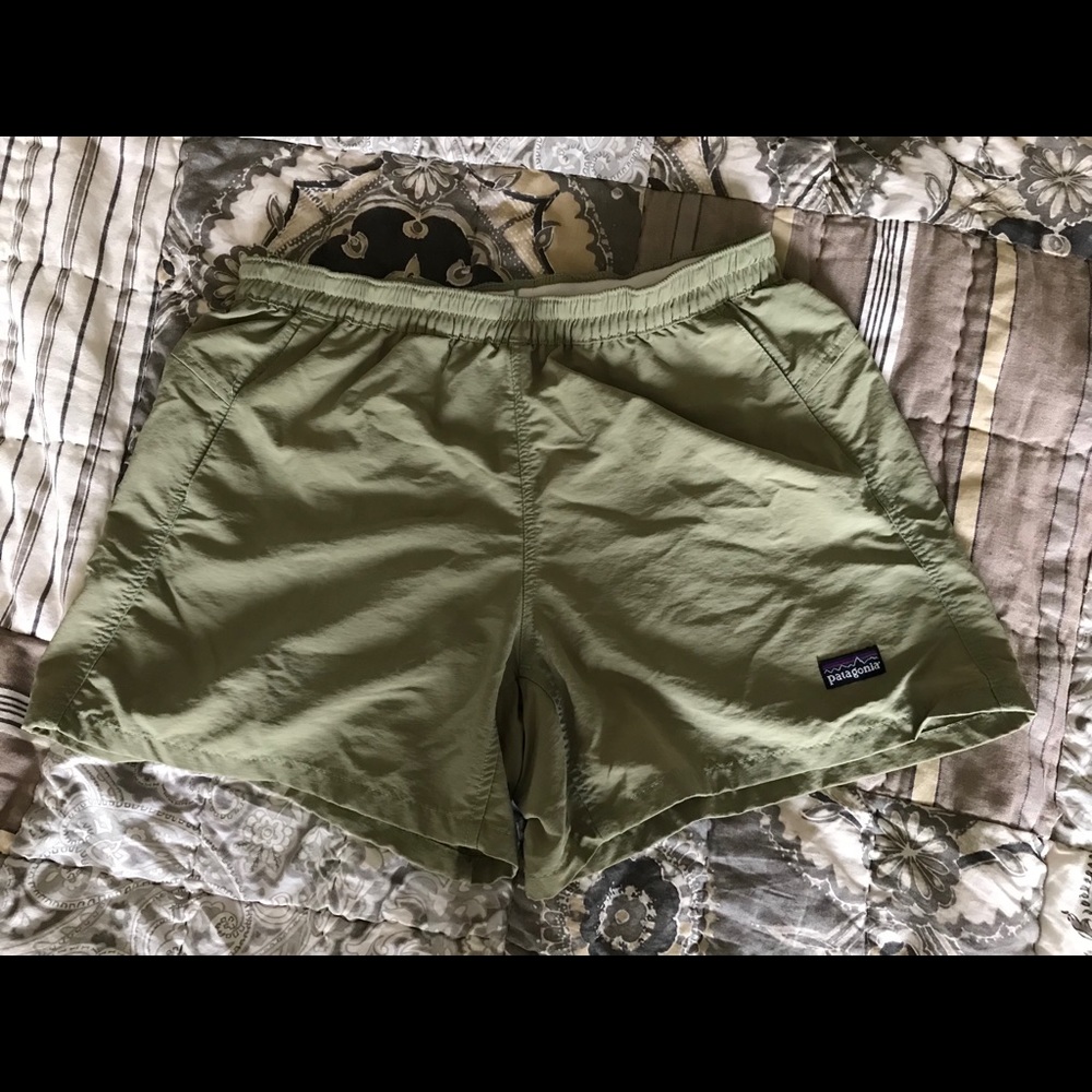 Patagonia women’s baggies shorts